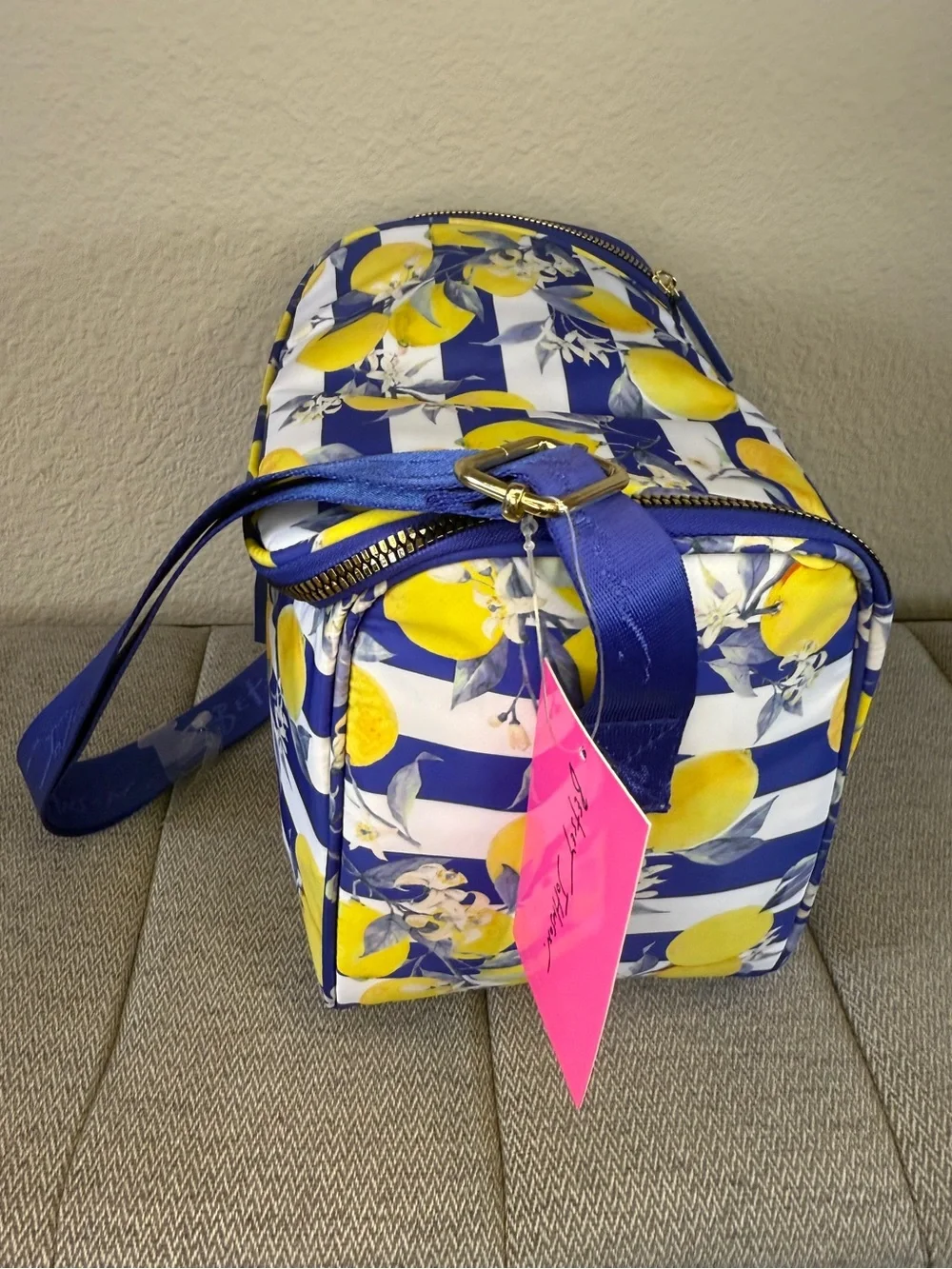 Betsey Johnson Insulted Lunch Tote, Lemon Print - Picture 14 of 15